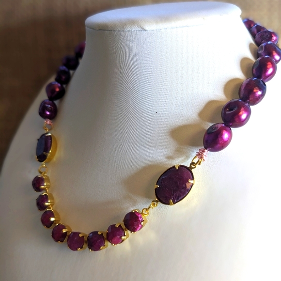Natural Faceted Rough Ruby Approx 24 TCW. & Wine Cultured Baroque Pearl Necklace - Picture 6 of 12